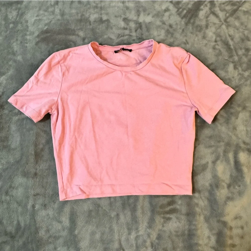Zara Light Pink Short Sleeve Tee

#1257 - Picture 1 of 6